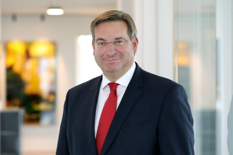 Alexander Pfurr als Senior Advisor bei Acxit Capital Partners