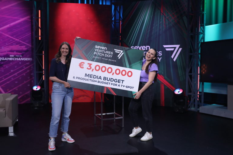 Bears with Benefits: Strahlende Gewinnerinnen beim SevenVentrues Pitch Day