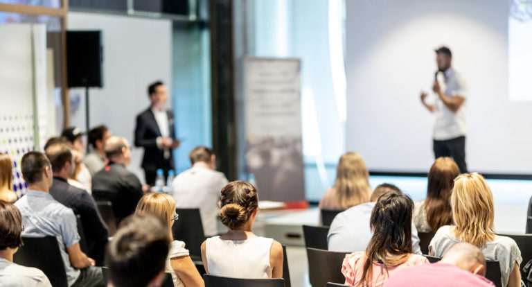 Neue Workshop-Reihe "Leading in ESG" von KfW Capital, VentureESG und BMW Foundation