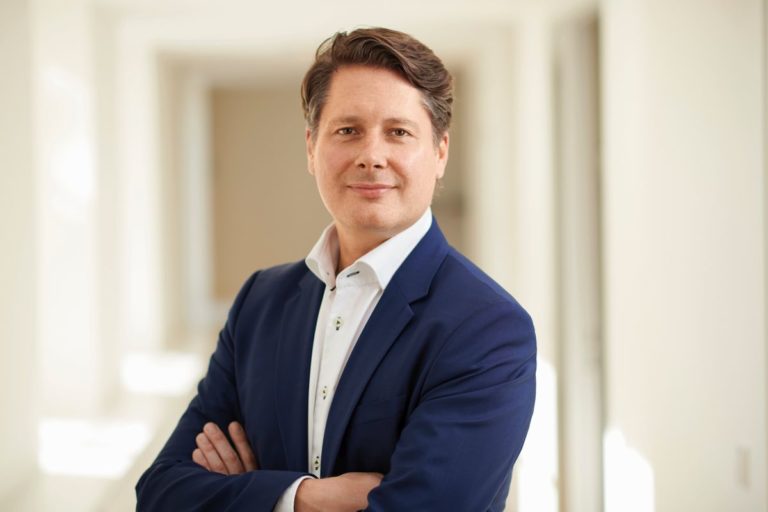 Julian Ostertag, Drake Star Partners