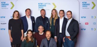 Best Impact Investor Extantia gemeinsam mit Alexander Thees, KfW Capital (2.v.r.) und Theresa Bardubitzki, KfW Capital (1.v. l.)