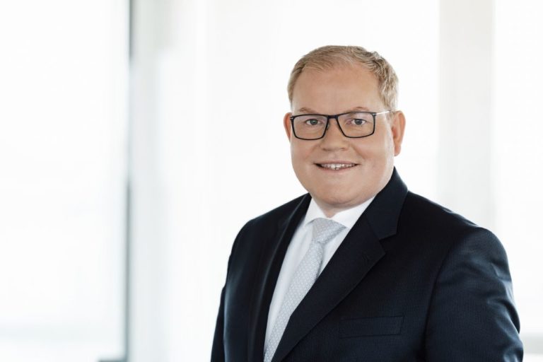 Dr Peter Güllmann, Bank im Bistum Essen