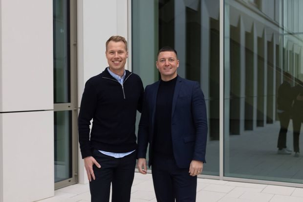 Das VisioLab-Gründerteam Tim Niekamp (CEO) und Iwo Gernemann (COO)