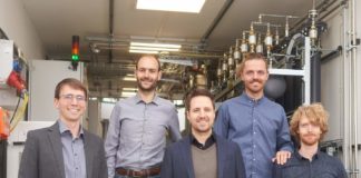 Das Gründungteam von Reverion (v.l.n.r.): Felix Fischer (COO & Geschäftsführer), Jeremias Weinrich (CPO), Stephan Herrmann (CEO & Geschäftsführer), Luis Poblotzki (CDO) und Maximilian Hauck (CTO) © Reverion