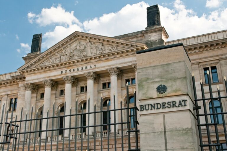 Bundesrat lehnt geforderte Streichung der Umsatzsteuerbefreiung auf die Management Fee ab