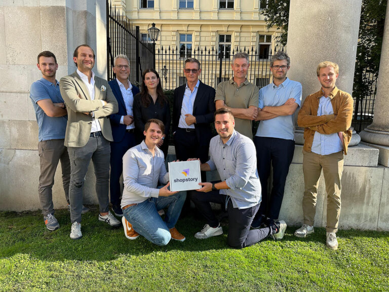 Hintere Reihe von links nach rechts: Lukas Punzet, Sander van de Rijdt, Christoph Haimberger, Lisa Pallweber, Alexander Schütz, René Danzinger, Michael Innerebner, Johannes Blaschke. Vordere Reihe von links nach rechts: Robert Böhm, Sebastian Schwelle