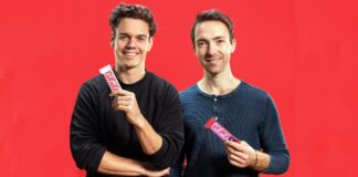 Die Gründer von Nucao: Christian Fenner (l.) und Mathias Tholey (c) nucao