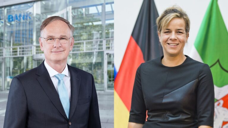Michael Stölting, NRW.Bank, und Mona Neubaur, Ministerin für Wirtschaft, Industrie, Klimaschutz und Energie des Landes Nordrhein-Westfalen (c) NRW.Bank/ Land NRW / Michael Gottschalk