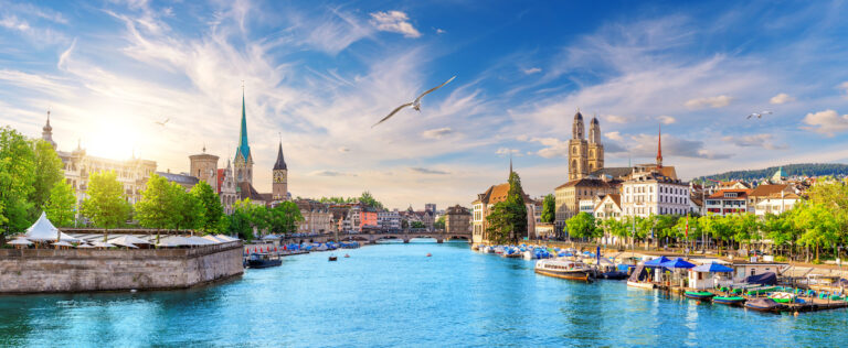Schweizer Venture Capital-Investments 2024: In Zürich waren die Investitionen zwar rückläufig, es bleibt aber auf Platz 1 unter den Kantonen. (c) AlexAnton -stock.adobe.com