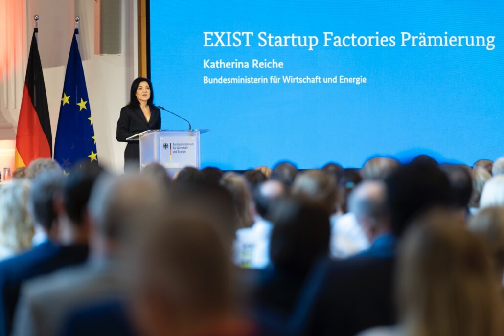 Die zehn Startup Factories stehen fest – Prämierung im Bundesministerium für Wirtschaft und Energie (c) BMWE/Thomas Imo
