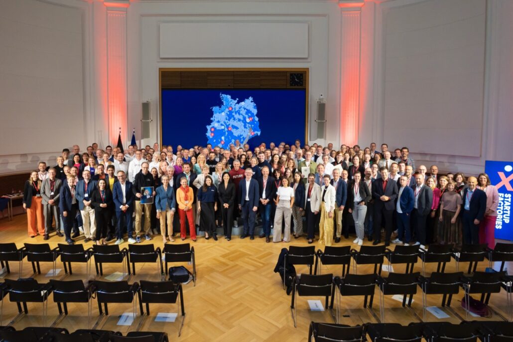 Die zehn Startup Factories stehen fest – Prämierung im Bundesministerium für Wirtschaft und Energie (c) BMWE/Thomas Imo