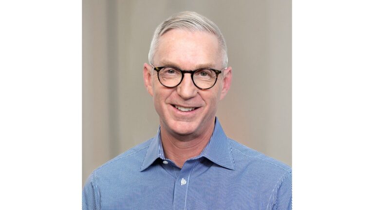 Thomas Soloway, CEO of T-knife, has 25+ years in life sciences, with leadership in strategy, operations, finance, and venture capital.(c) T-Knife