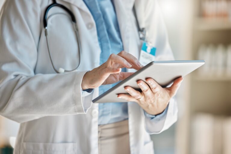 EIB und Angelini Ventures planen 150 Mio. EUR Investitionen in europäische Healthcare-Start-ups (c) Kirsten Davis/peopleimages.com - stock.adobe.com