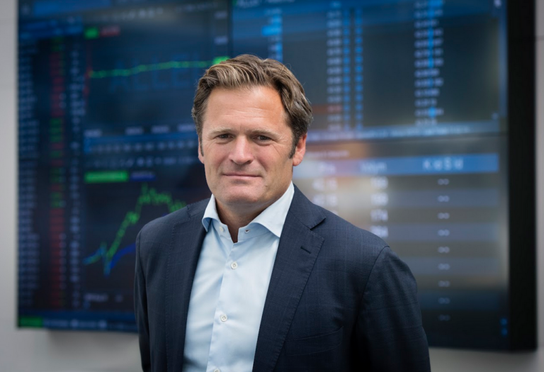 Adam Kostyál, Nasdaq