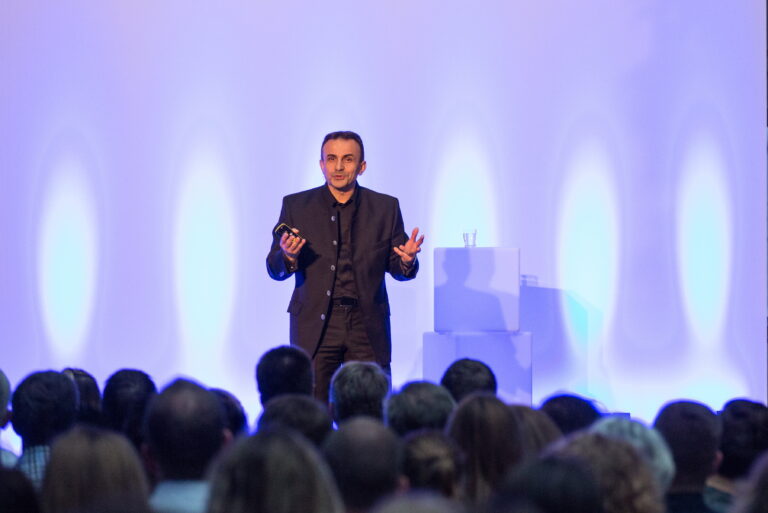 Prof. Dr. Pero Mićić, FMG FutureManagementGroup